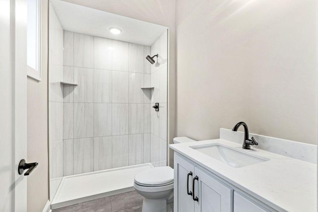 4729 Linden Cove Lane, Savage, MN 55378