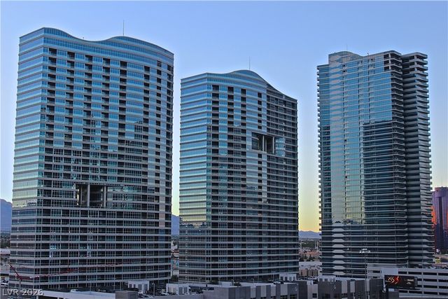 4471 DEAN MARTIN Drive 507, Las Vegas, NV 89103