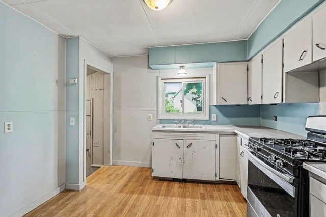 3104 N Van Buren Street, Bay City, MI 48708