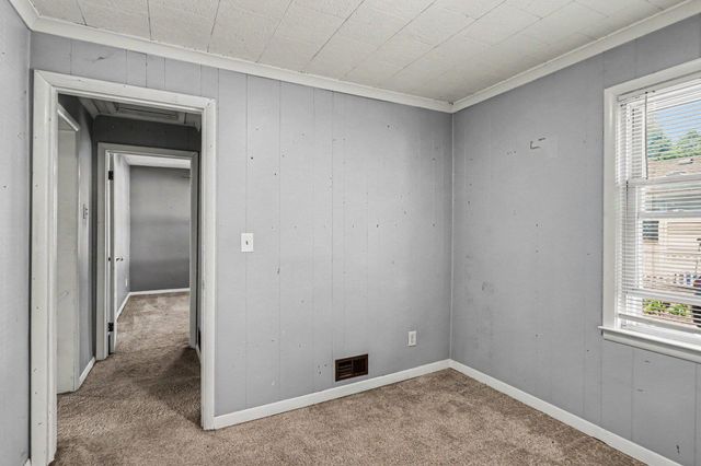 3104 N Van Buren Street, Bay City, MI 48708