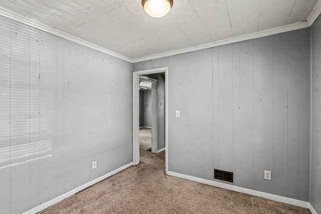 3104 N Van Buren Street, Bay City, MI 48708