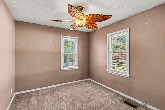 3104 N Van Buren Street, Bay City, MI 48708