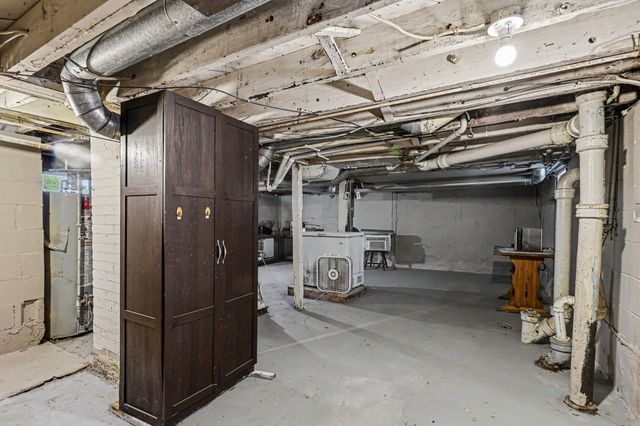 3104 N Van Buren Street, Bay City, MI 48708