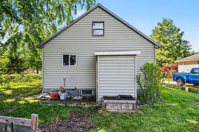 3104 N Van Buren Street, Bay City, MI 48708