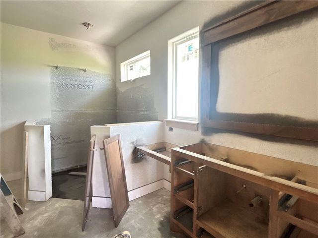6923 Ellehue Lane, Bryan, TX 77808