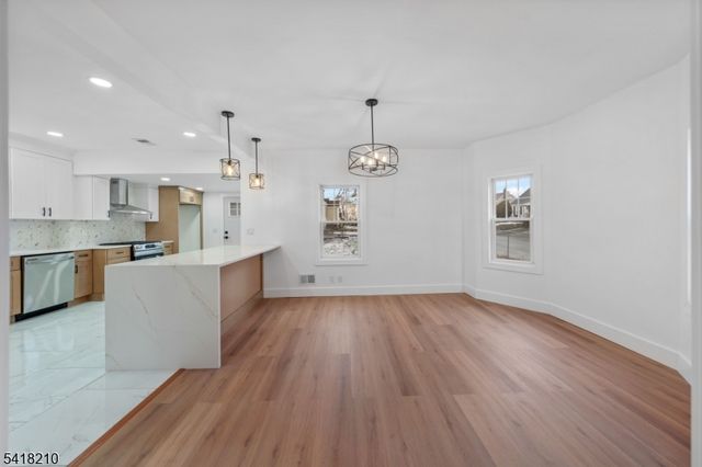 43 S Michigan Ave, Kenilworth Boro, NJ 07033