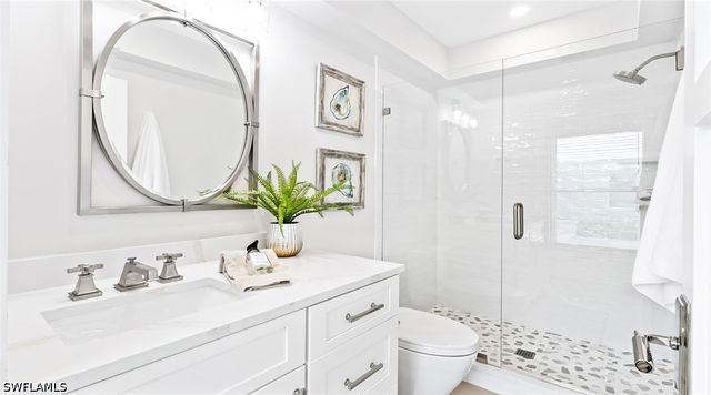 440 Kings Town DR, Naples, FL 34102