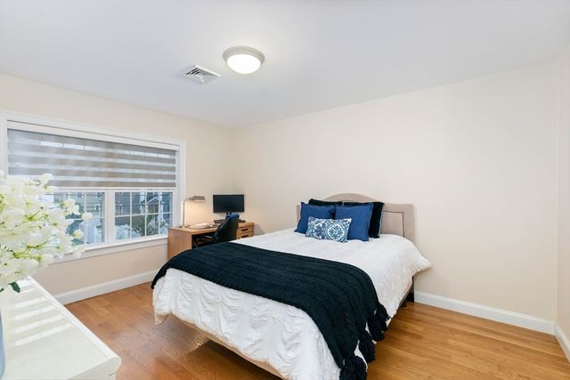 31 Mott Street 31, Arlington, MA 02474