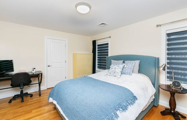 31 Mott Street 31, Arlington, MA 02474