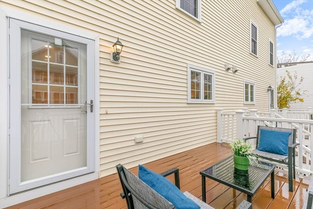 31 Mott Street 31, Arlington, MA 02474