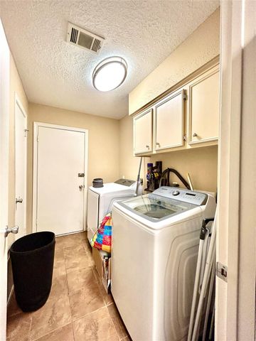 16446 Brookvilla Drive, Houston, TX 77059