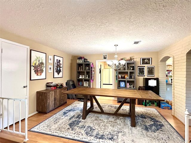 16446 Brookvilla Drive, Houston, TX 77059
