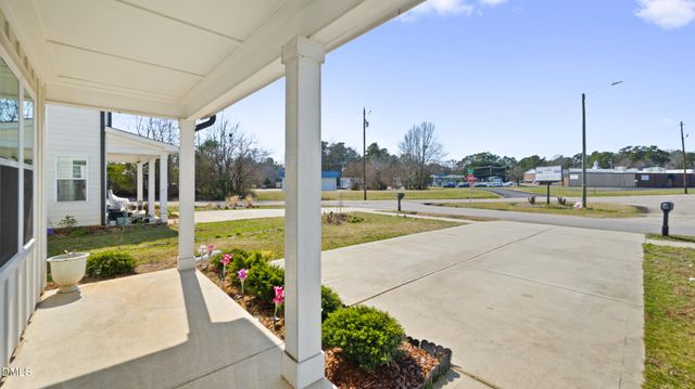 1637 Berry Avenue, Henderson, NC 27536