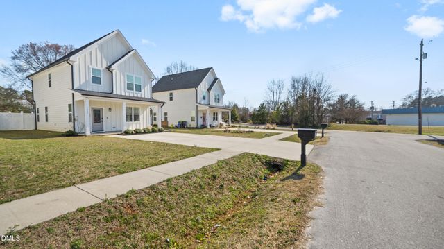 1637 Berry Avenue, Henderson, NC 27536