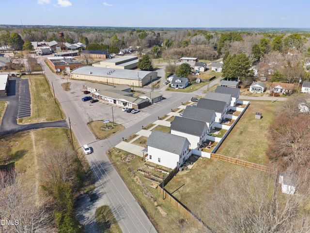 1637 Berry Avenue, Henderson, NC 27536