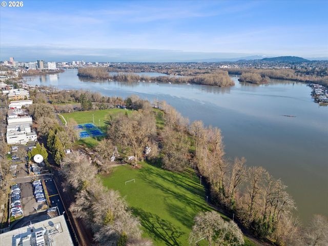 540 S NEVADA St, Portland, OR 97219