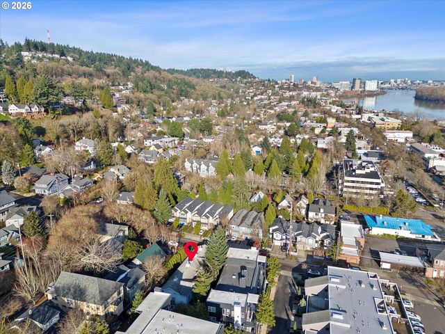 540 S NEVADA St, Portland, OR 97219