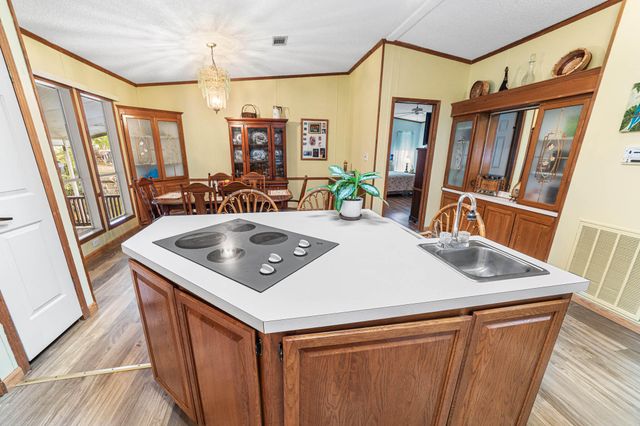 2423 SE 34th Lane, Okeechobee, FL 34974