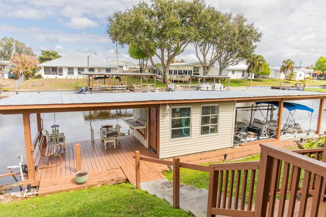 2423 SE 34th Lane, Okeechobee, FL 34974