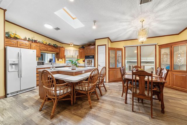 2423 SE 34th Lane, Okeechobee, FL 34974