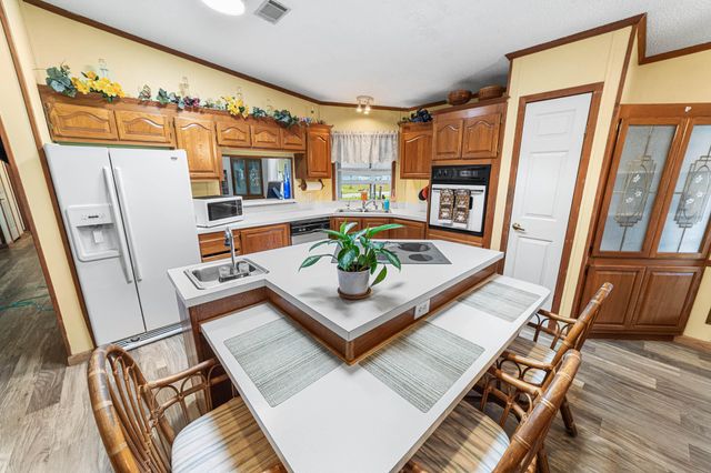 2423 SE 34th Lane, Okeechobee, FL 34974