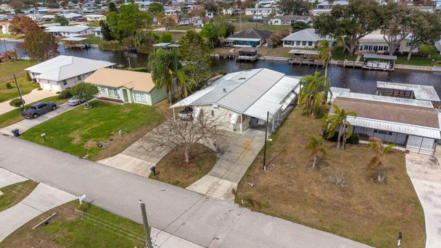 2423 SE 34th Lane, Okeechobee, FL 34974