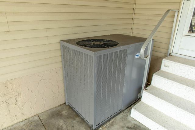 2423 SE 34th Lane, Okeechobee, FL 34974