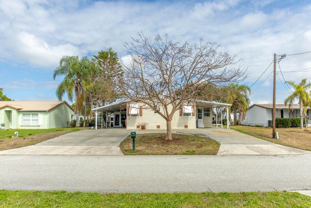 2423 SE 34th Lane, Okeechobee, FL 34974