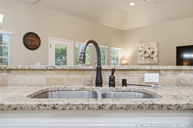 5617 E 188th Street S, Bixby, OK 74008