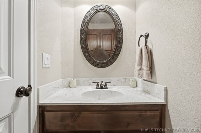 5617 E 188th Street S, Bixby, OK 74008