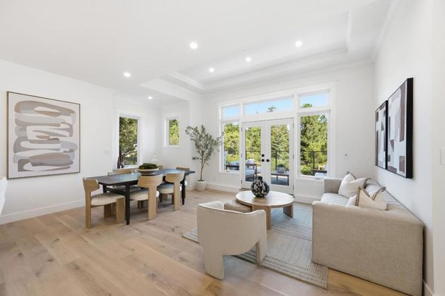 608 Lakeview Way, Redwood City, CA 94062