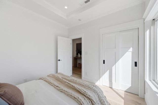 608 Lakeview Way, Redwood City, CA 94062
