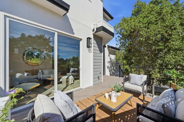 608 Lakeview Way, Redwood City, CA 94062