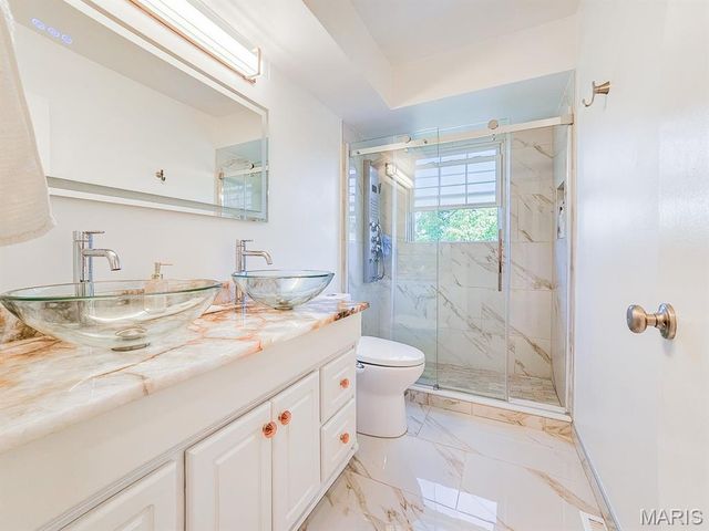 636 Candleberry Court C, St Louis, MO 63122