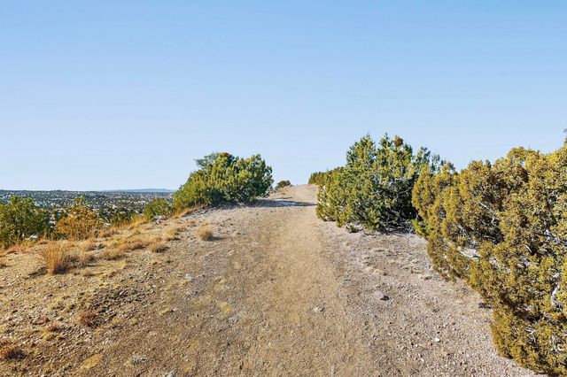 487 NM-592 Lot 3, Santa Fe, NM 87506