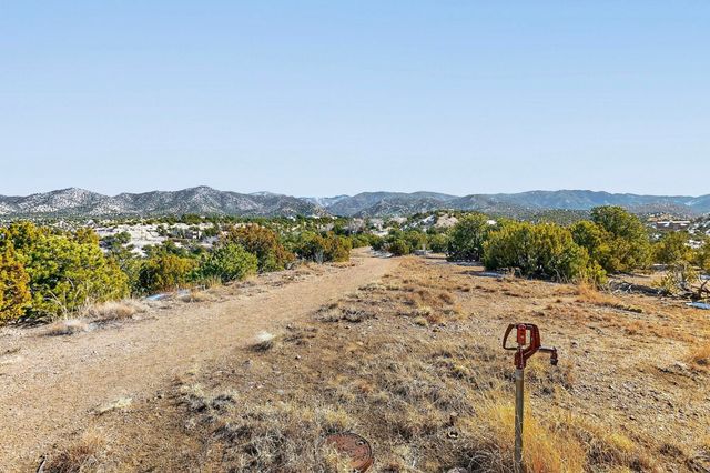 487 NM-592 Lot 3, Santa Fe, NM 87506