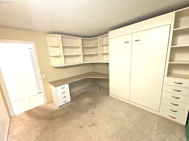 8360 Sw MARINERS Dr, Wilsonville, OR 97070