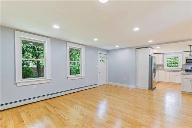 145 Plymouth St, Carver, MA 02330