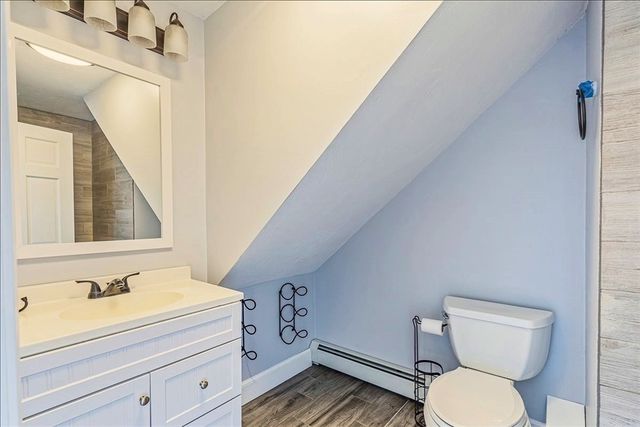 145 Plymouth St, Carver, MA 02330
