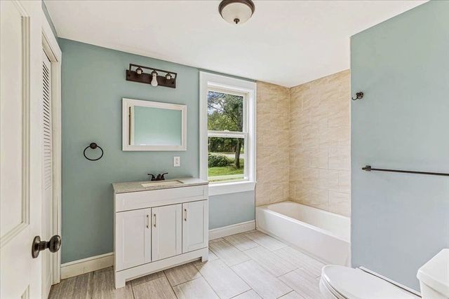 145 Plymouth St, Carver, MA 02330