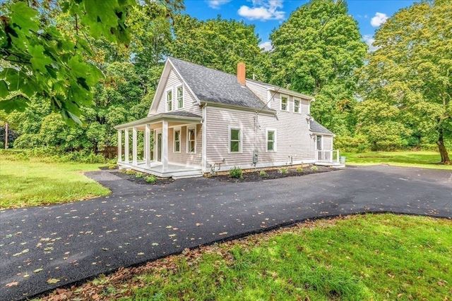 145 Plymouth St, Carver, MA 02330