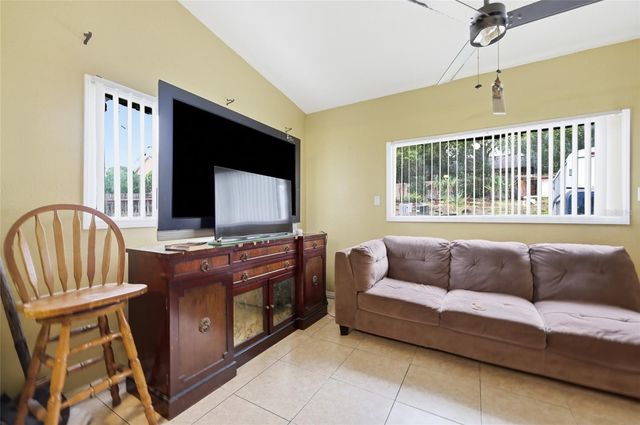 6923 COLONY OAKS LANE, Orlando, FL 32818