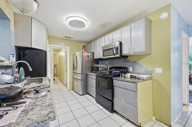 6923 COLONY OAKS LANE, Orlando, FL 32818