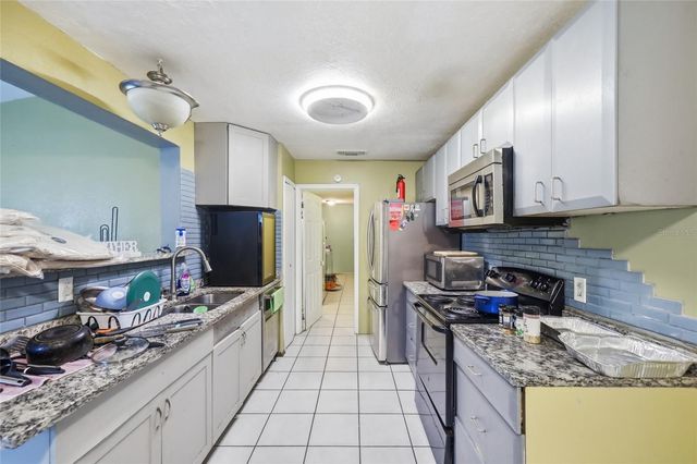 6923 COLONY OAKS LANE, Orlando, FL 32818