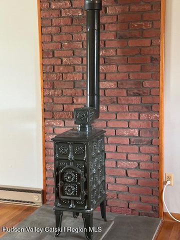 86 Pine Bush Road, Stone Ridge, NY 12484