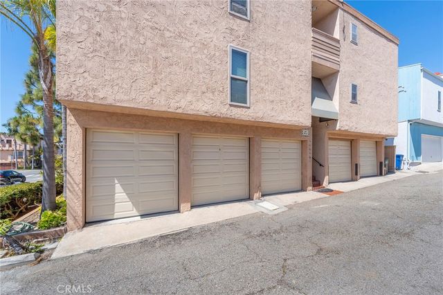 600 Monterey Boulevard 8, Hermosa Beach, CA 90254