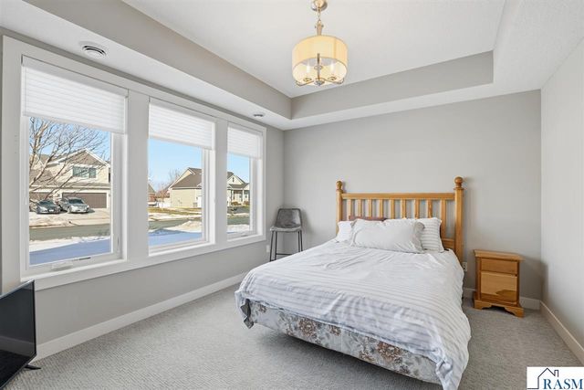 1214 SE Tikalsky Street, New Prague, MN 56071