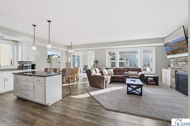 1214 SE Tikalsky Street, New Prague, MN 56071