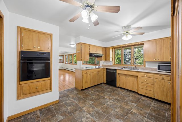 10416 N College Cir, Spokane, WA 99218