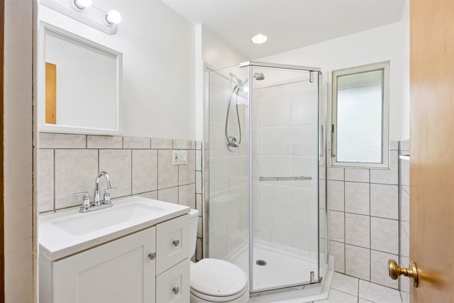 10416 N College Cir, Spokane, WA 99218